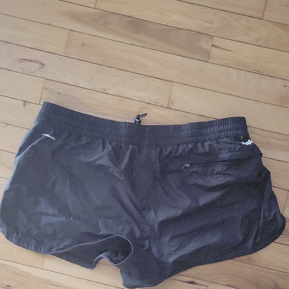 The North Face Dark Gray Performance Shorts - Picture 3 of 4